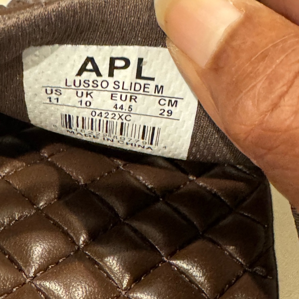 APL men’s Lusso Quilted Brown Leather slides with Cream Soles - Picture 7 of 7